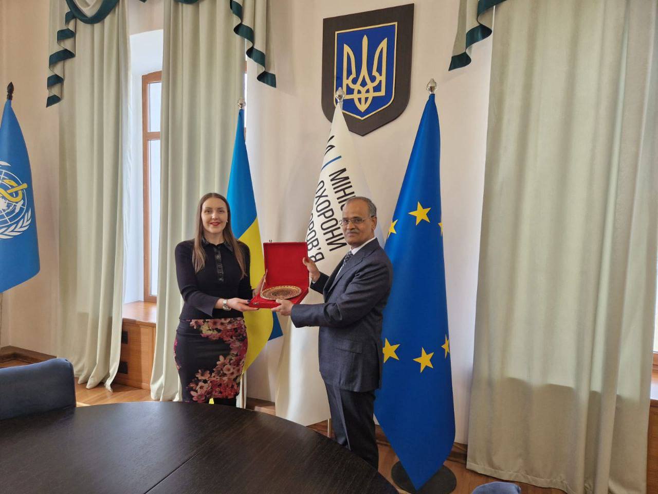 Передача 16-ї партії гуманітарної допомоги з Індії в Україну